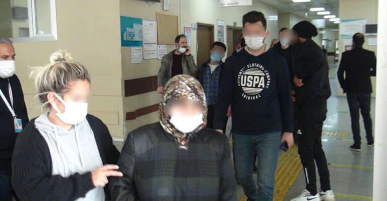 Polisten zehir tacirlerine baskın: 8 gözaltı