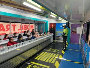 Şanlıurfa’da yüzlerce öğrenciye trafik eğitimi