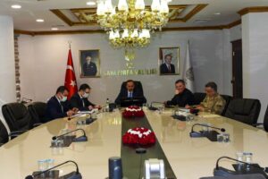 Sınır İllerin Valilerinden Suriye Toplantısı