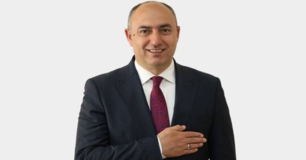 Urfa’da Belediye Başkanı Yeğenine Çift Maaş Bağlandı