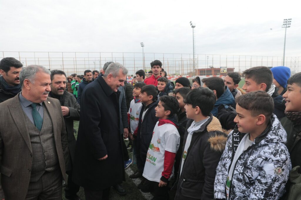 Beyazgül, sporcularla bir araya geldi