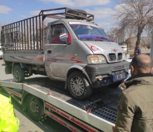 Urfa’da Kamyonet trafikten men edildi, sürücüye para cezası verildi