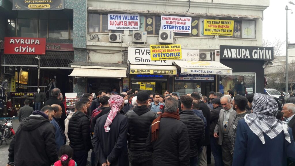 Kuyumcular çarşısı esnafından protesto