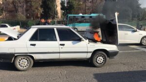 Urfa’da Seyir halindeki otomobil bir anda alev aldı!