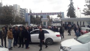 Urfa’da vatandaş ve esnafın fatura isyanı