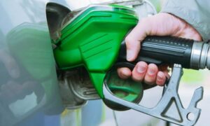 Akaryakıta bir zam daha