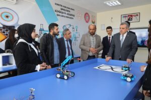 Urfa’da Liseye robotik kodlama odası açıldı