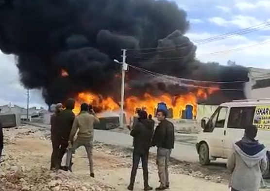 Şanlıurfa’da fabrikada çıkan yangın korkuttu!