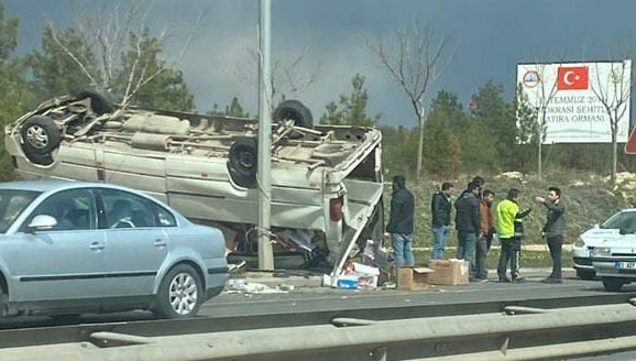 Şanlıurfa’da minibüs takla attı!