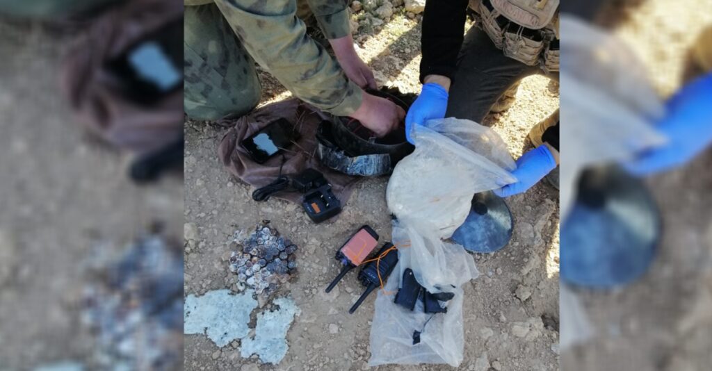 Şanlıurfa sınırında  2 terörist bombayla yakalandı!