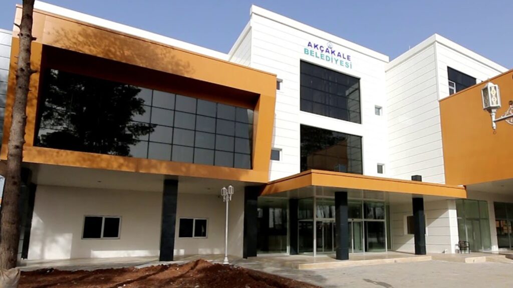 Akçakale Belediyesi’nin itirazı kabul edildi! Belediye binasının satışı ile ilgili karar…