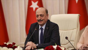 Bakan Bilgin emeklilere müjde verdi!