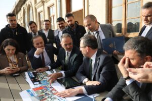 Bakan Kasapoğlu’ndan Eyyübiye’ye destek sözü