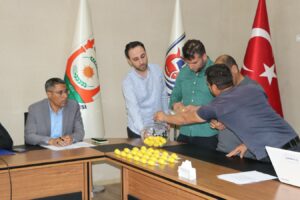 Şanlıurfa’da Belediyeye alınacak şoförler kurayla belirlendi