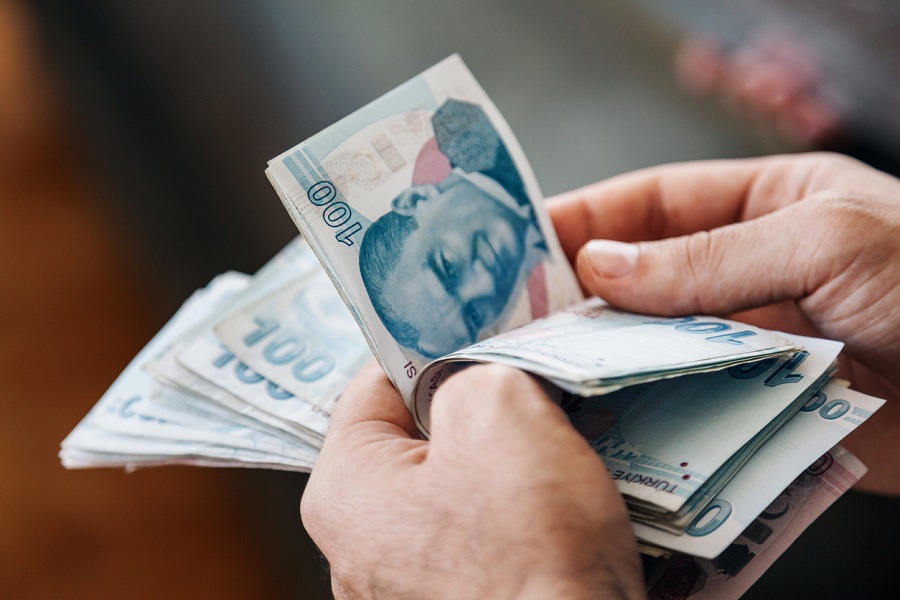 Emeklilerin bayram ikramiyesi ödemeleri başladı