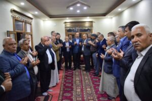 Eyyübiye’de taşlı sopalı kavga edenleri Vali Erin barıştırdı