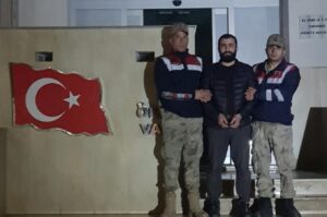 Fenerbahçe’nin galibiyet sevincini yaşarken yakalandı