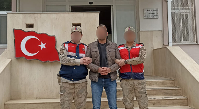 Şanlıurfa’da JASAT uyuşturucu tacirini kıskıvrak yakaladı