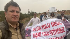‘Ölüm yolu’ndaki kazalara dikkat çekmek için CHP’den yürüyüş