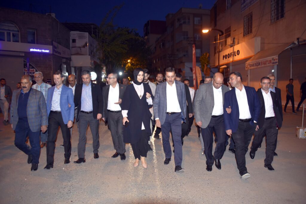 Siverek’teki iftara eski bakan Tüfenkci katıldı