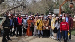 Türk ve Suriyeli öğrenciler Urfa’yı gezdi