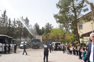 Urfa emniyetinden çocuklar için gösteri