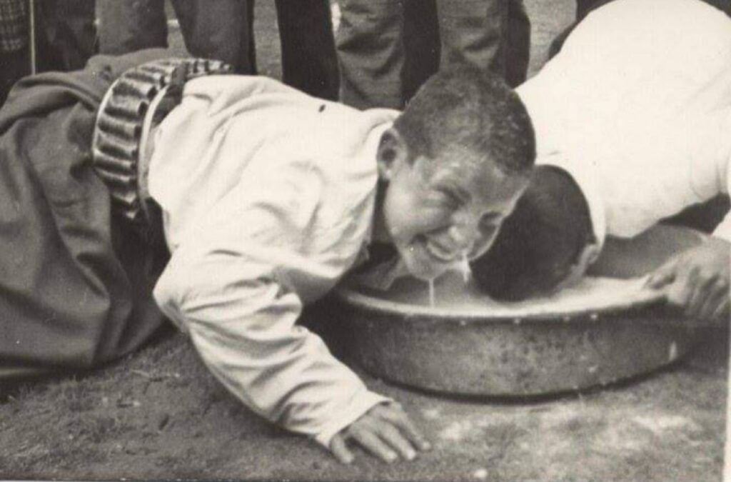 Urfa’da 49 yıl önceki 23 Nisan kutlamalarından kareler paylaşıldı