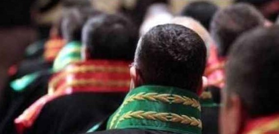 15 hakim ve cumhuriyet savcısı meslekten çıkarıldı