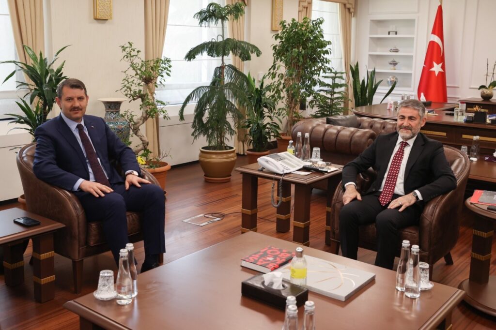 Bakan Nebati Vali Ayhan’ı makamında ağırladı