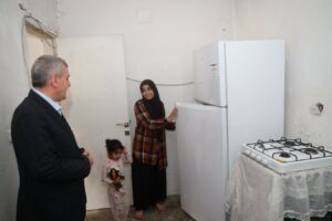 Büyükşehir’in desteğiyle evleri yenilendi