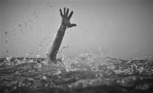 Harran’da sulama kanalına çocuk düştü