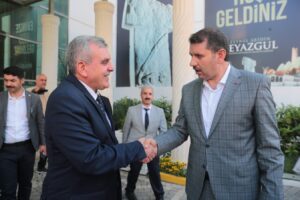 Şanlıurfa’da kenti yöneten iki isim buluştu!