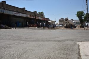 Siverek’te oto sanayi sitesinin yolları yenileniyor