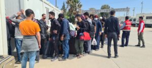 Suriyelilerin Akçakale’den ülkelerine gönüllü geri dönüşleri