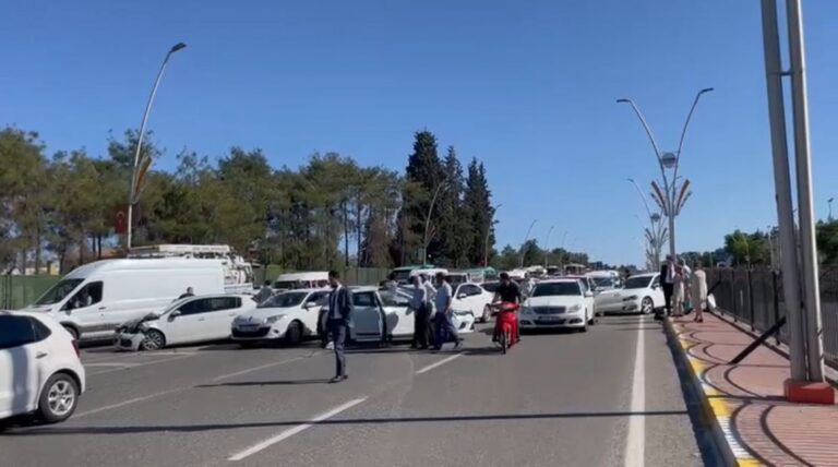 Haliliye’de sabah saatlerinde zincirleme kaza!