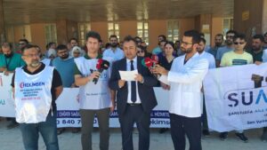 Şanlıurfa’da sağlıkçılar hakları için iş bıraktı