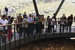 Vali Salih Ayhan Göbeklitepe’yi gezip yetkililerden bilgi aldı