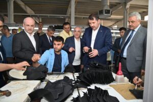 Vali Salih Ayhan: Üretimin en büyük destekçisi olacağız