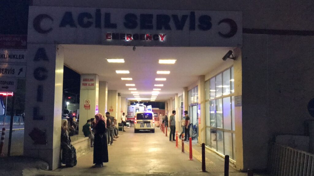 Siverek’te aileler arasındaki kavgada silahlar konuştu! Yaralılar var