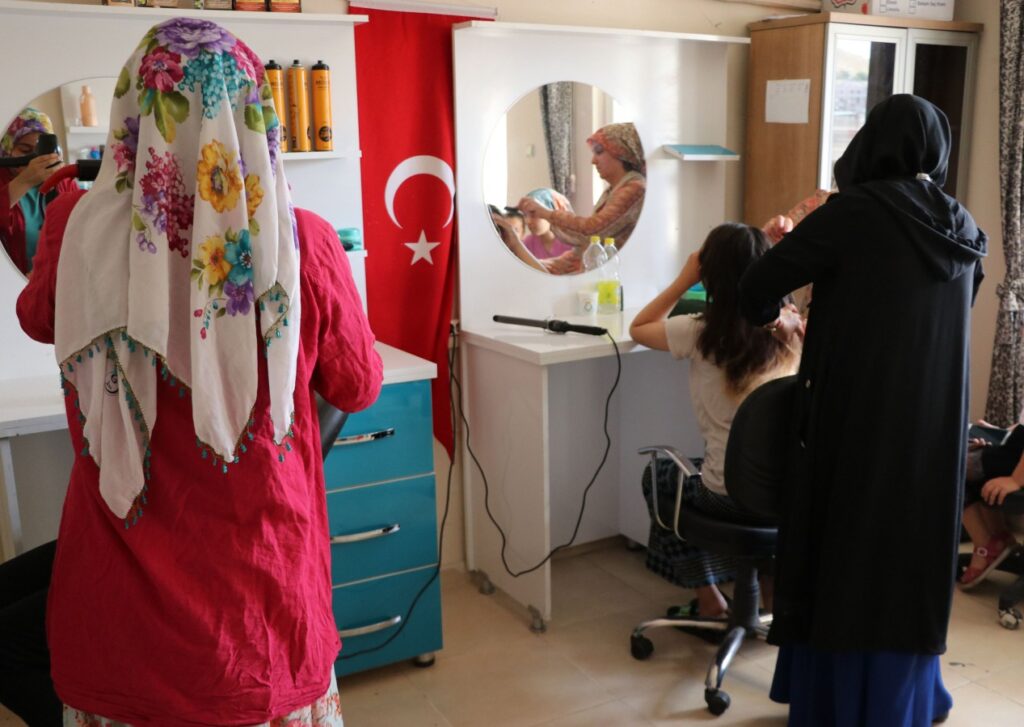 Şanlıurfa’da kadınlara teorik ve uygulamalı eğitim veriliyor