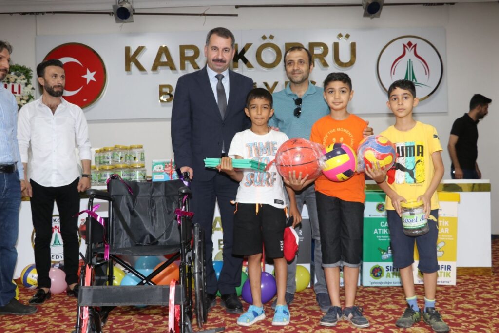 Karaköprü’de çevre dostu okullar ödüllendirildi