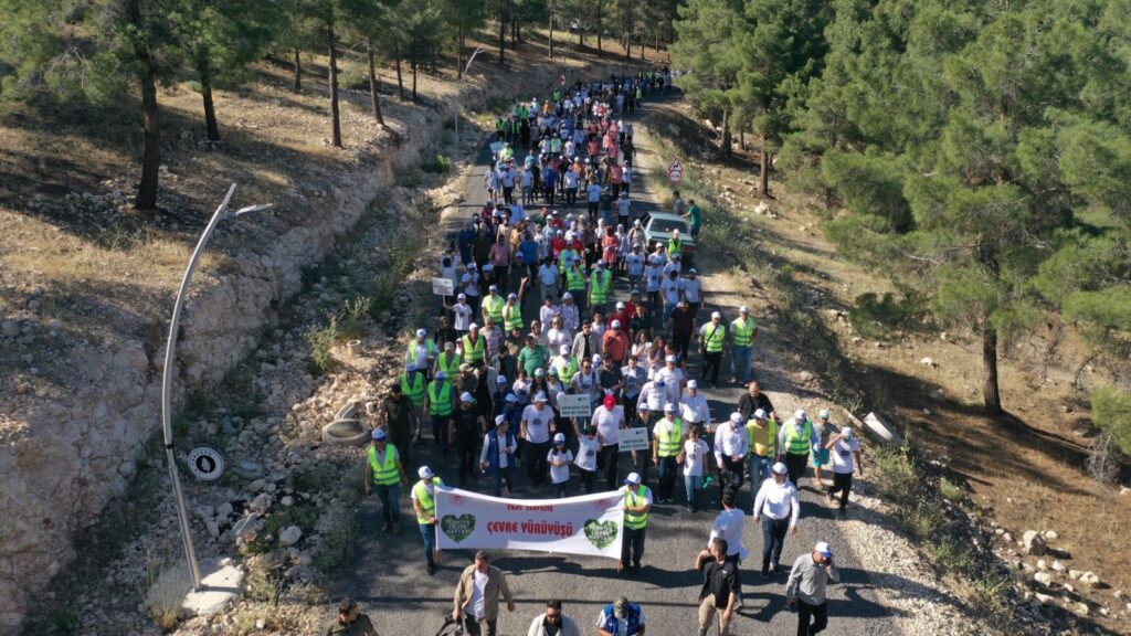 Karaköprü’de çevre temizliğine dikkat çekildi