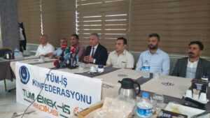 Şahin: Bizi iftiralarla bitireceklerini zannediyorlar