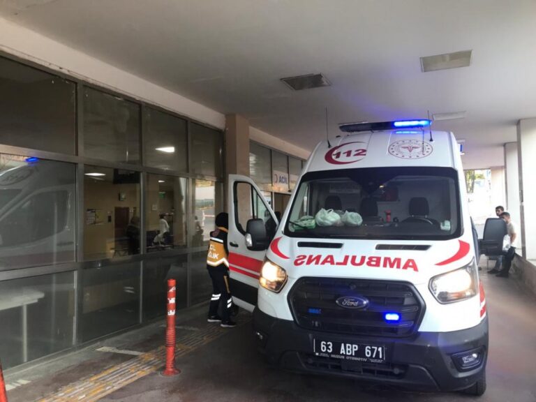 Şanlıurfa’da uyuyan eşini bıçakladı!