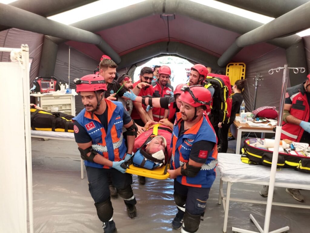 Bozova’da UMKE’den gerçeğini aratmayan tatbikat!