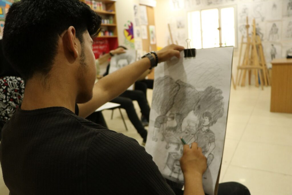 Ceylanpınar’da gençler sanat kurslarına ilgi gösteriyor