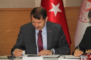 Şanlıurfa Valisi Salih Ayhan: “Urfa tarım ve turizmde adını sıkça söz ettirecek”