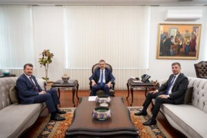 Vali Salih Ayhan, Urfa’ya Bakan’ın desteğiyle dönüyor…