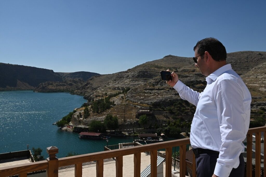 Şanlıurfa Valisi Salih Ayhan ilçe temaslarını Halfeti ile sürdürdü