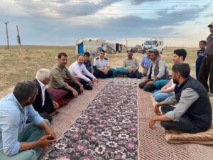 Akçakaleli kaymakam gurbette Urfalılara sahip çıktı